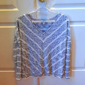 NWT Primrose Women's long sleeve sweater (size M)